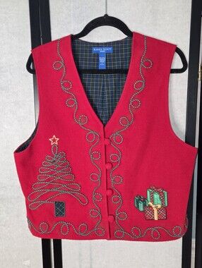 Karen Scott Red Christmas Tree Button Vest Size Large Holiday Ugly Sweater